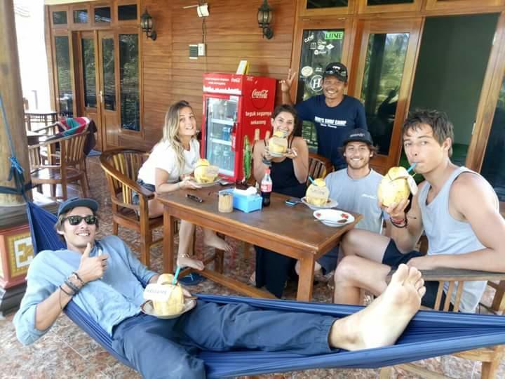 Arrys Watukarung Surfcamp Hotell Kalak Eksteriør bilde