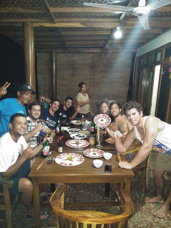 Arrys Watukarung Surfcamp Hotell Kalak Eksteriør bilde