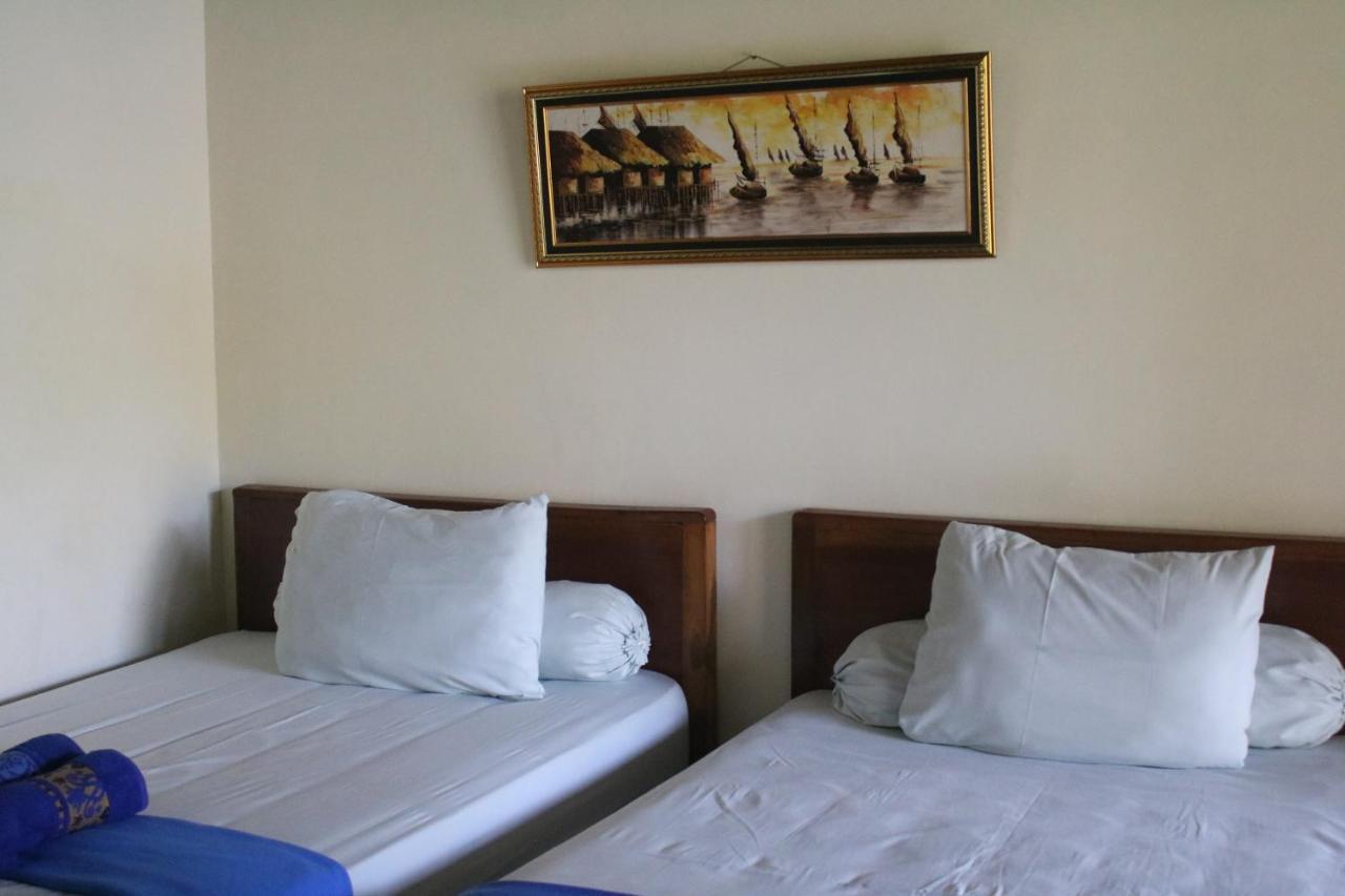 Arrys Watukarung Surfcamp Hotell Kalak Eksteriør bilde